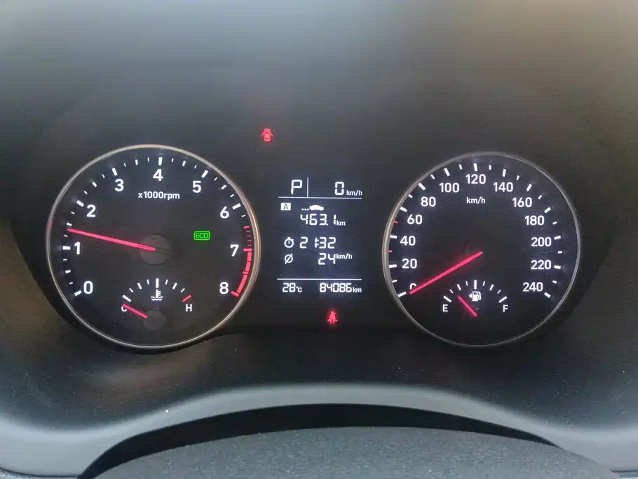 Hyundai Elantra — миниатюра 14