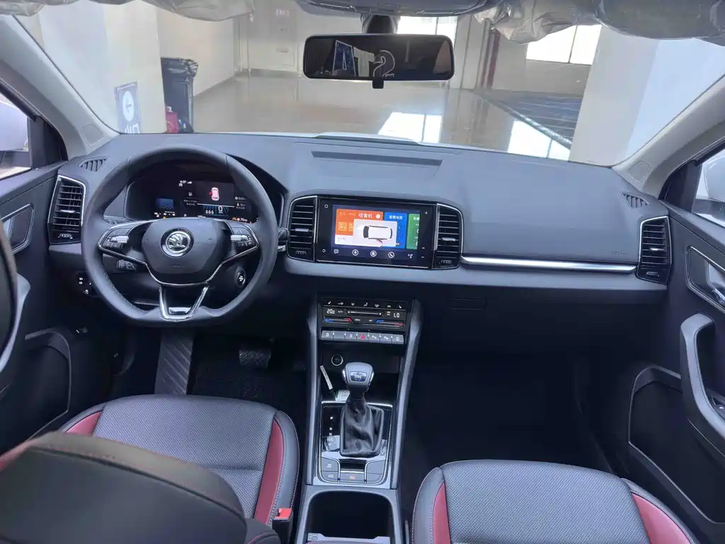 Skoda Karoq — миниатюра 20