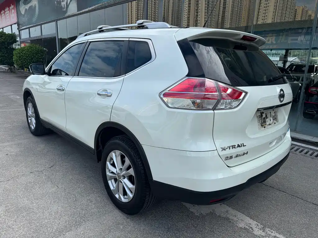 Nissan X-Trail — миниатюра 9