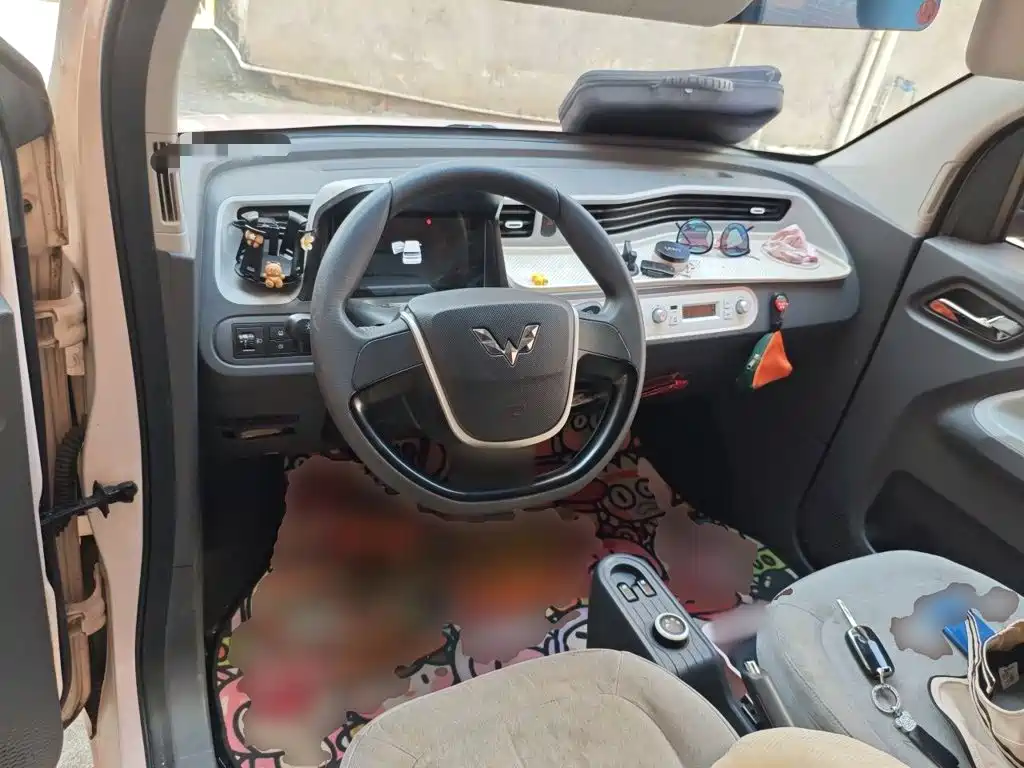 Wuling MINIEV — миниатюра 5