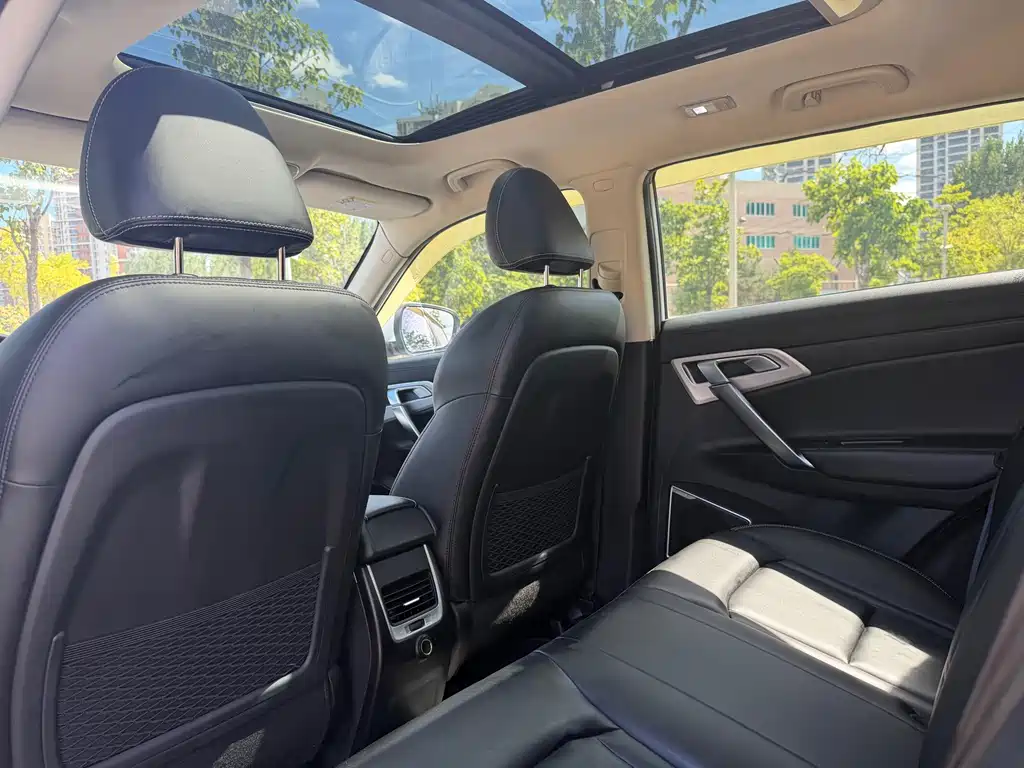 Geely Boyue — миниатюра 8