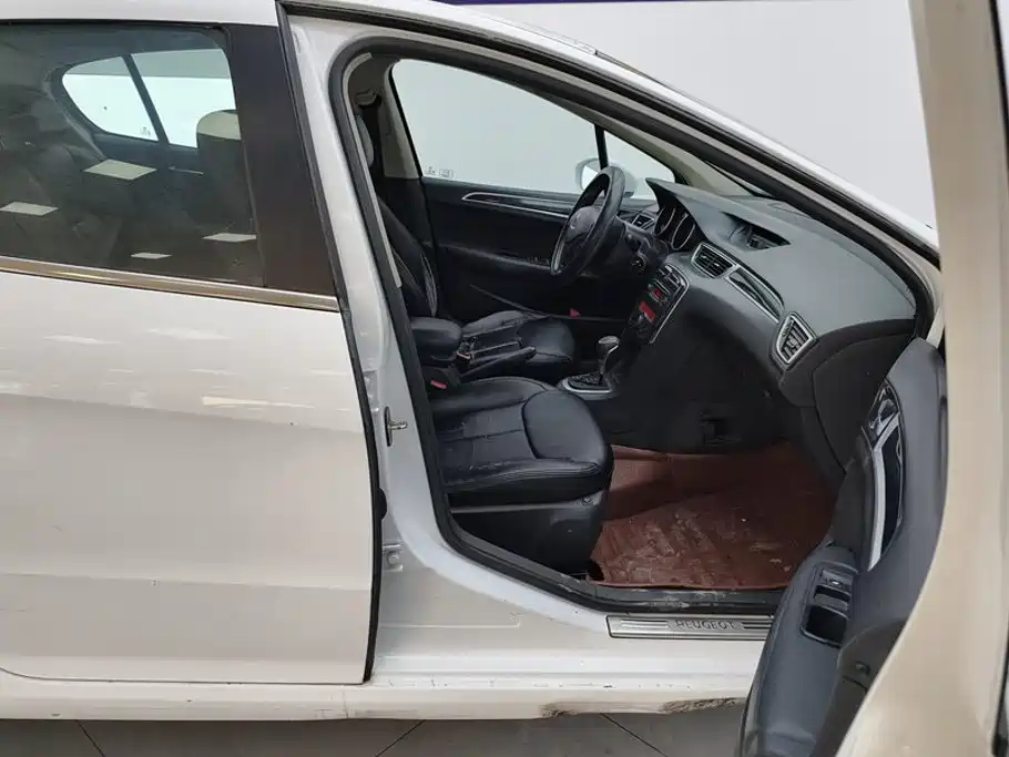 Peugeot 308 — миниатюра 8