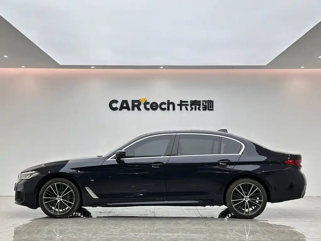 BMW 5 Series — миниатюра 2