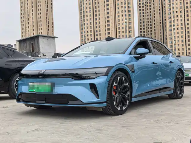 2025 Zeekr 007