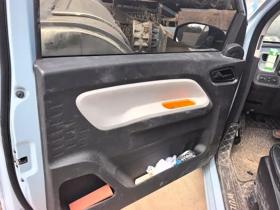 Wuling MINIEV — миниатюра 7