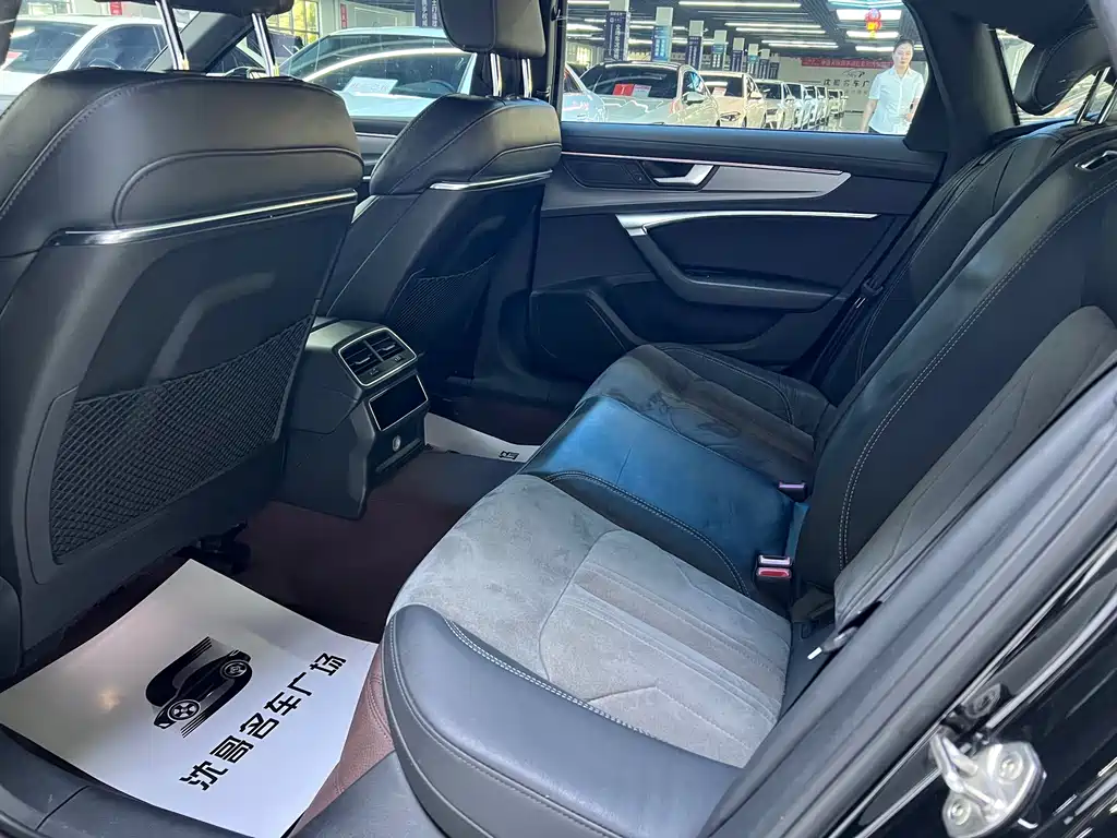 Audi A6L — миниатюра 5