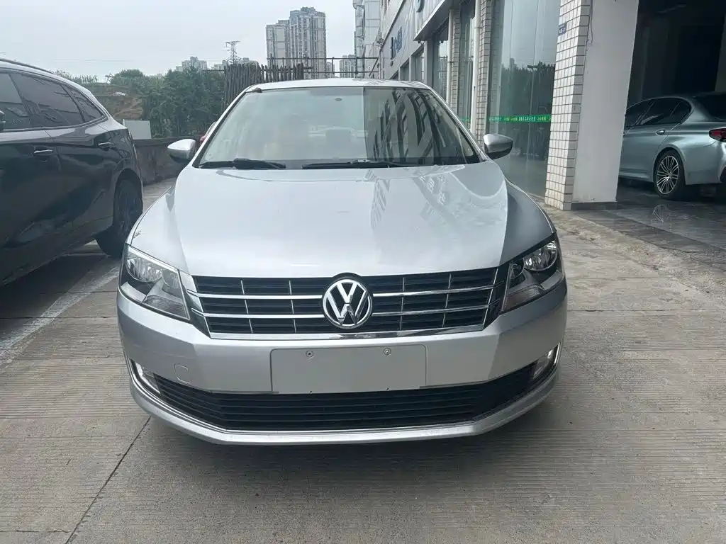 Volkswagen Lavida — миниатюра 6