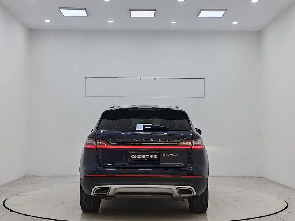 Lincoln Nautilus 2021 2.0T