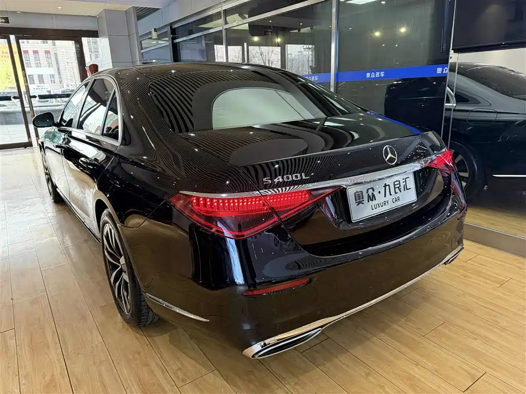 MERCEDES-BENZ S CLASS