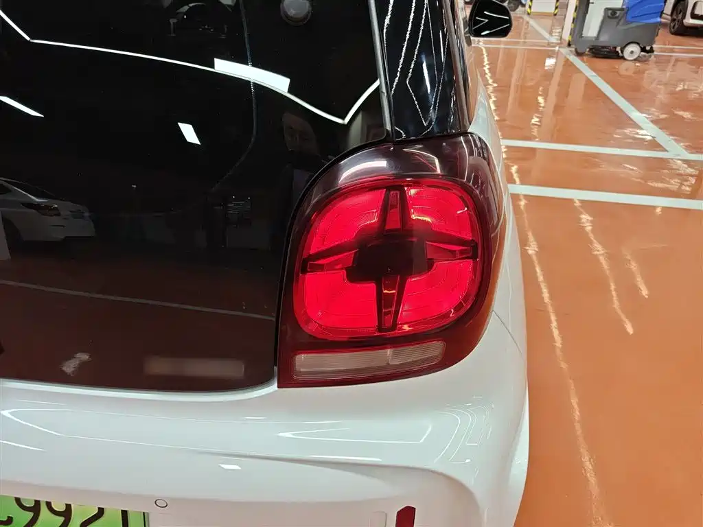 Roewe Clever 2022 311km