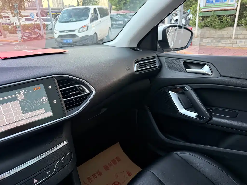Peugeot 308S — миниатюра 19