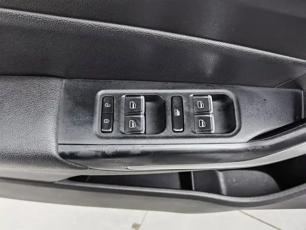 Chery Arrizo 5 — миниатюра 9