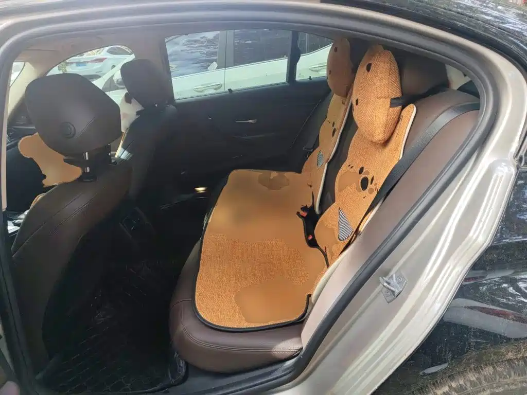 BMW 3 Series — миниатюра 18