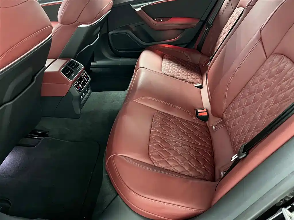 Audi A7L — фотографии объявления, Фото 11