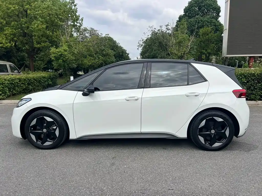 Volkswagen ID.3 — миниатюра 3