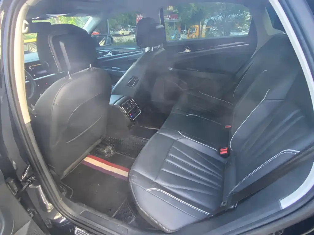 Volkswagen Passat — миниатюра 9