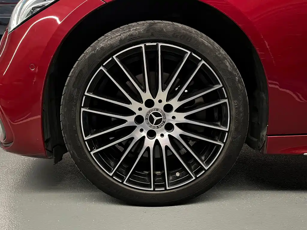 Mercedes-Benz C-Class — миниатюра 6