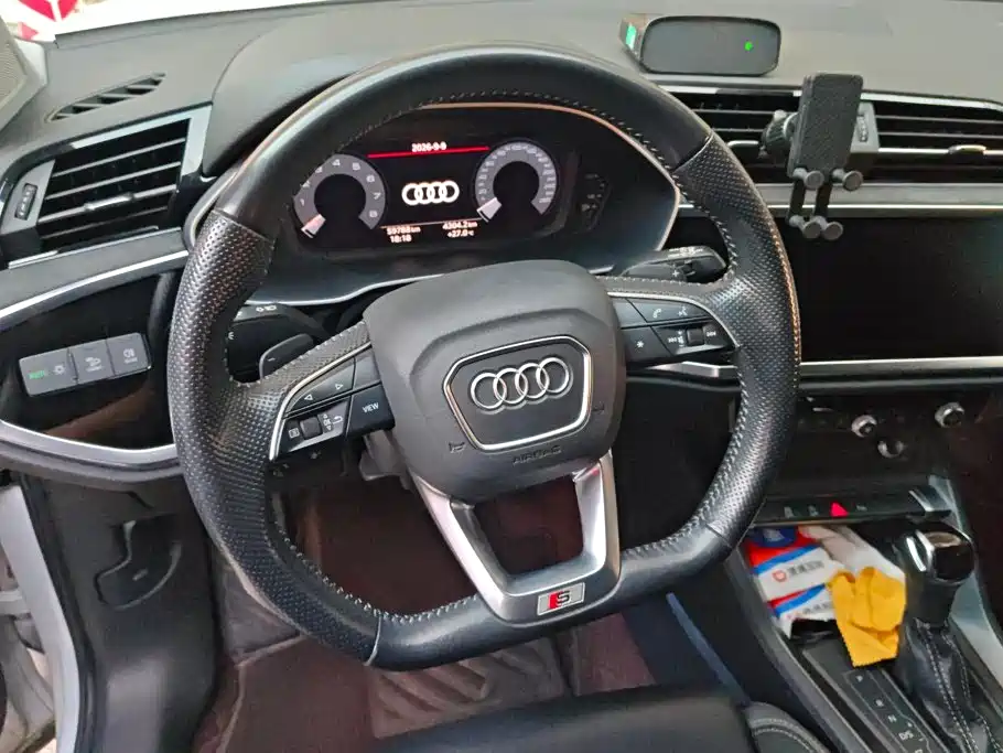 Audi Q3 Sportback — миниатюра 15