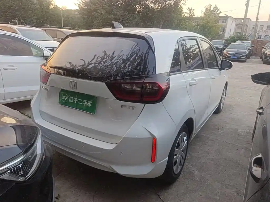 Honda Fit — миниатюра 7