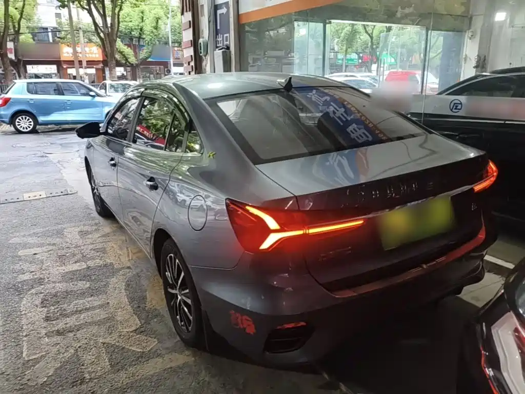 Roewe i5 — миниатюра 5