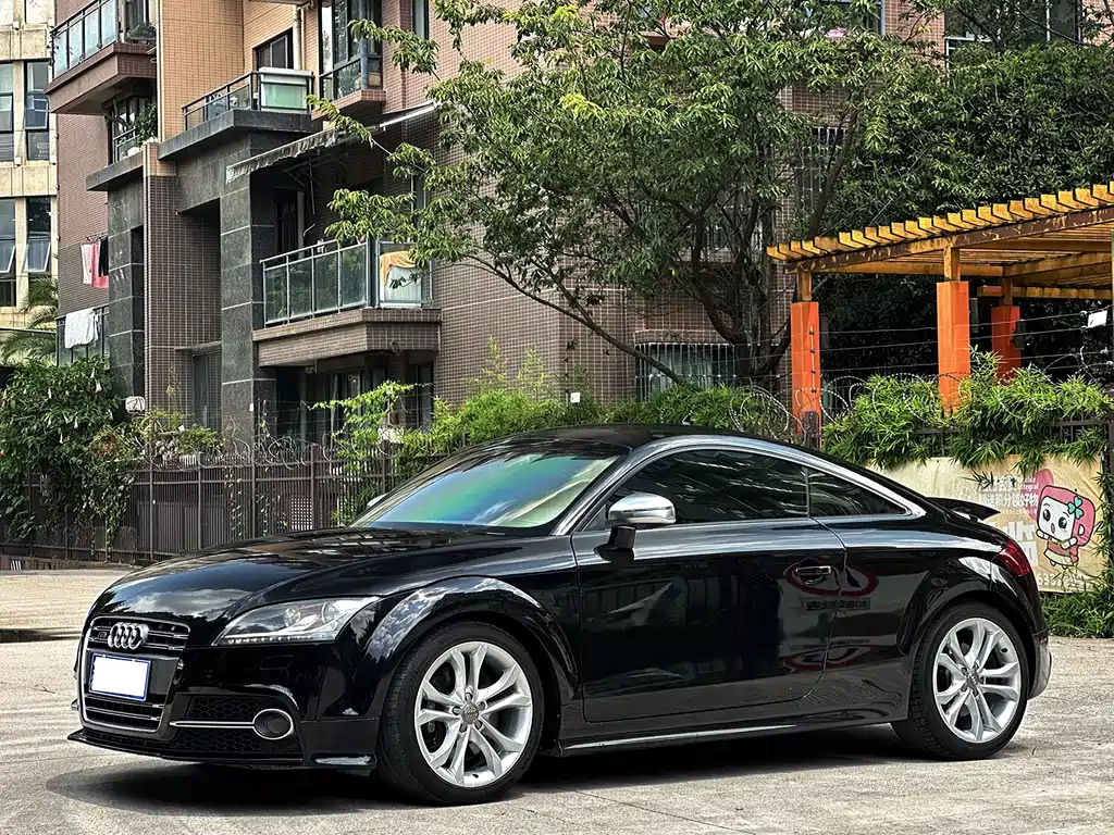 Audi TTS