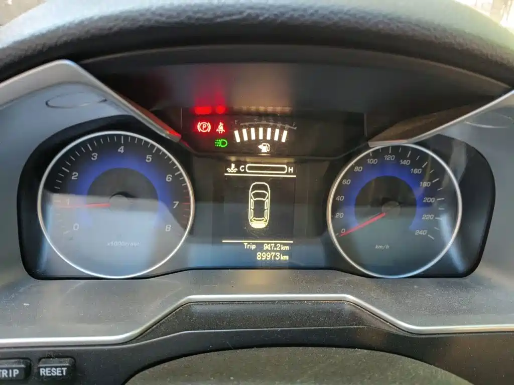 Geely Emgrand — миниатюра 12