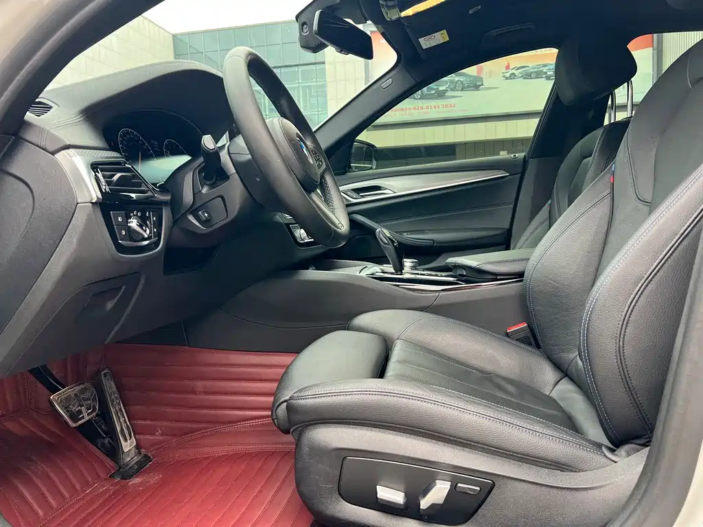 BMW 5 Series (Import) — миниатюра 7