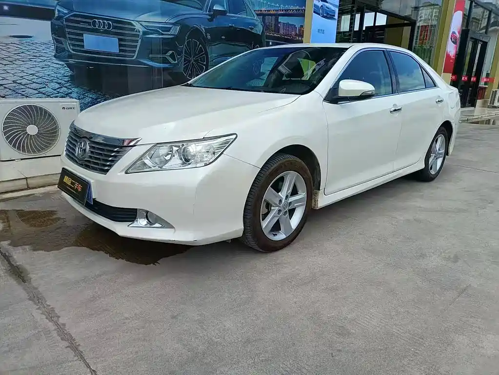 Toyota Camry 2014