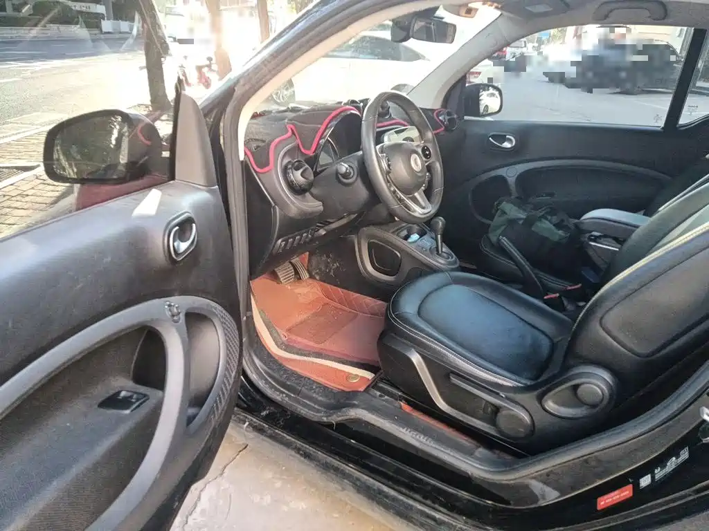 smart Smart Fortwo — миниатюра 12