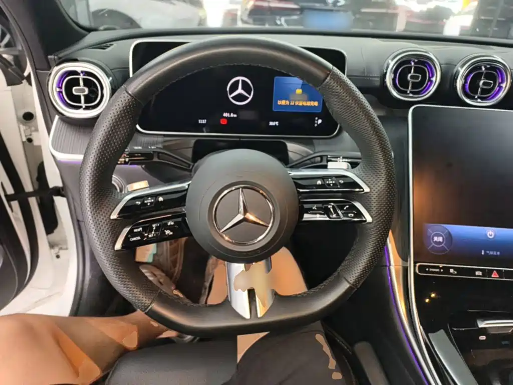 Mercedes-Benz C-Class — миниатюра 11