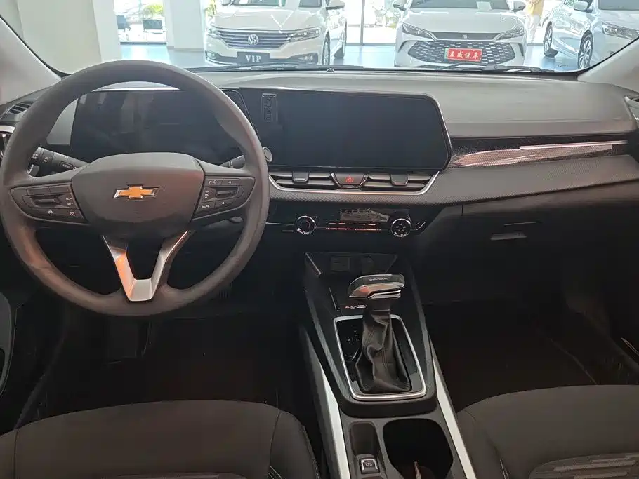 Chevrolet Monza — миниатюра 12