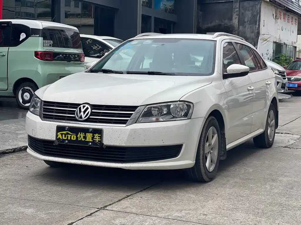 Купить Volkswagen Gran Lavida
