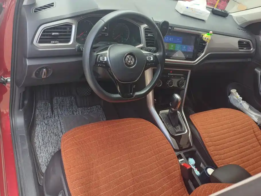 Volkswagen T-Roc — миниатюра 12