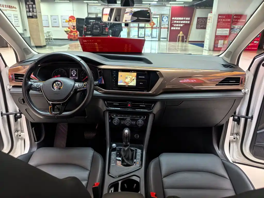 Volkswagen Tharu — миниатюра 11