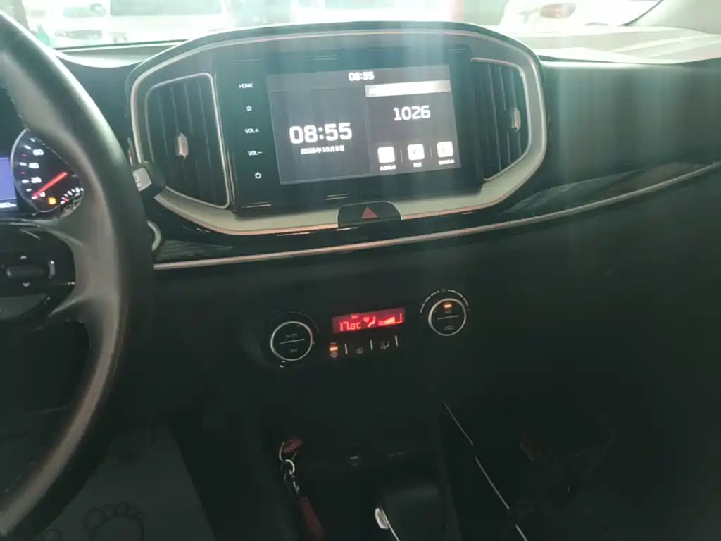 Kia KX1 — миниатюра 13