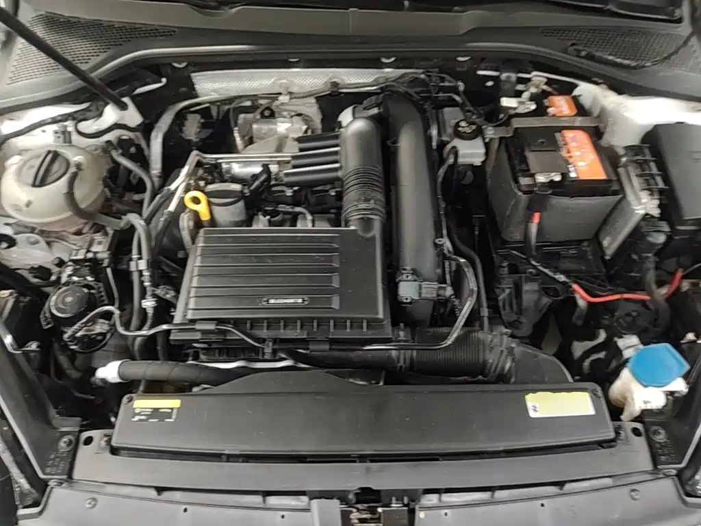 Volkswagen Golf — миниатюра 20