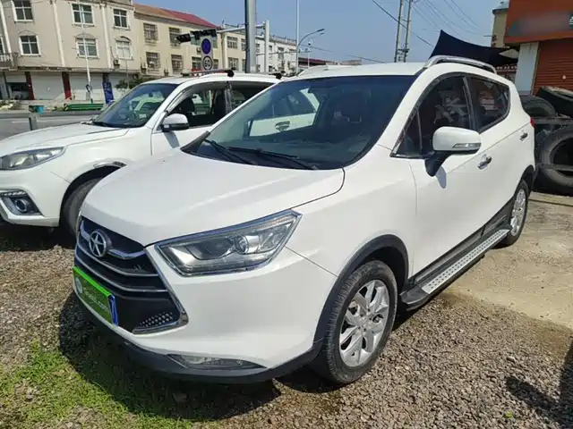 2015 JAC M1 (Refine)