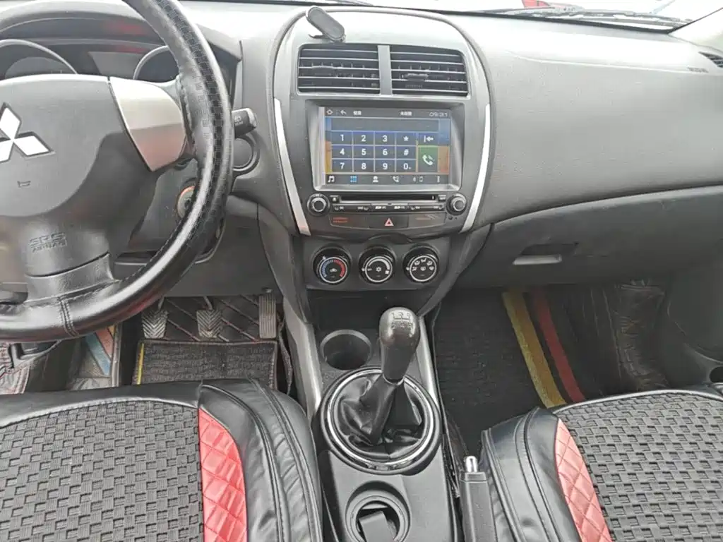 Mitsubishi ASX — миниатюра 13