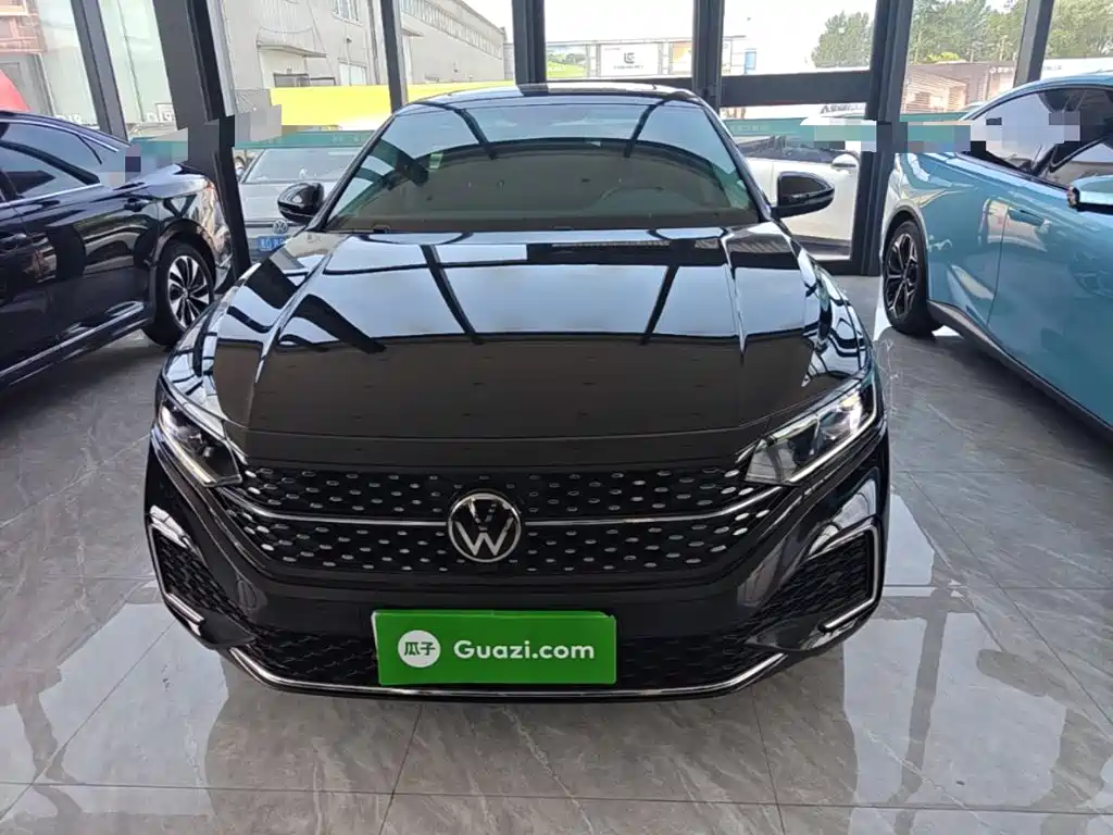 Volkswagen Passat 2026 330TSI Elite