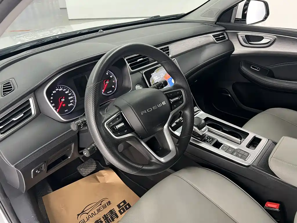 Roewe RX5 — миниатюра 5