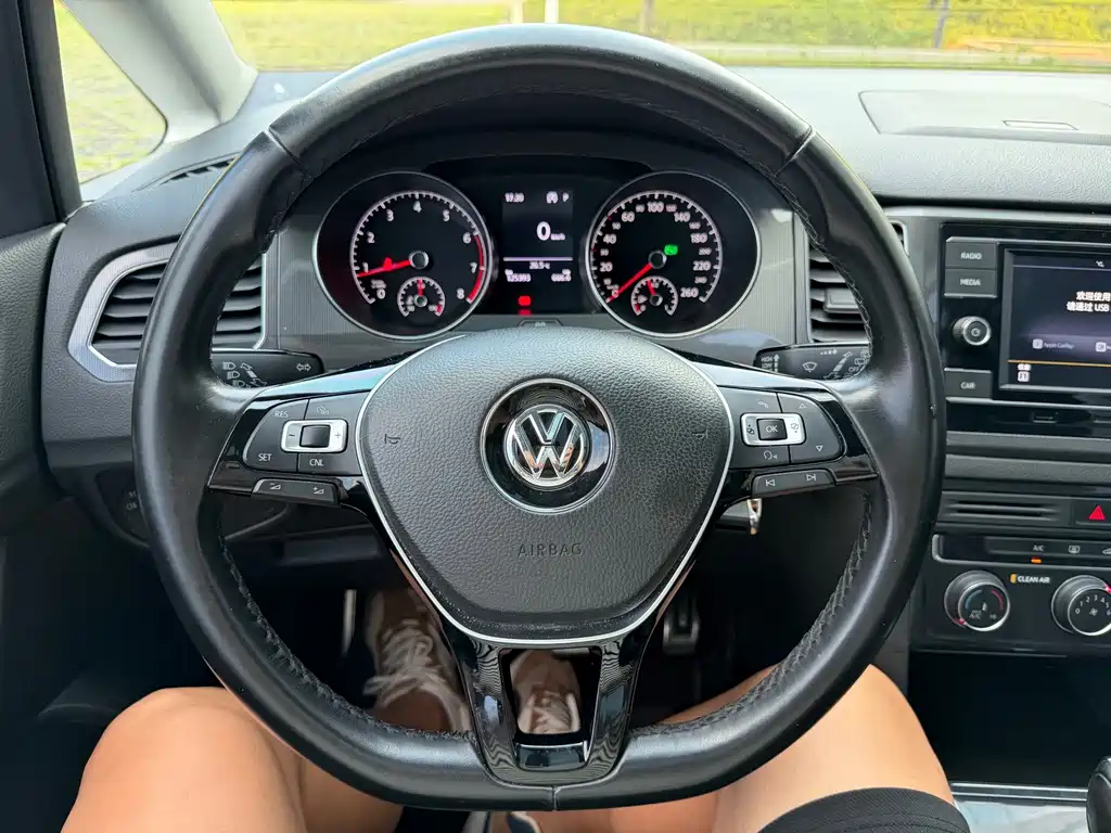 Volkswagen Golf Sportsvan — миниатюра 11