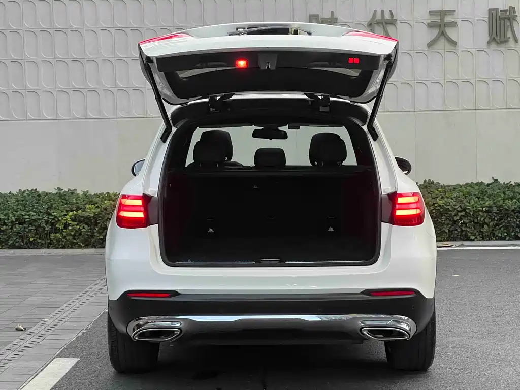 Mercedes-Benz GLC 2017 GLC 200 4MATIC