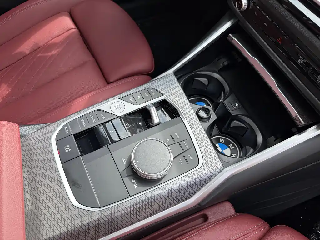 BMW 3 Series — миниатюра 8