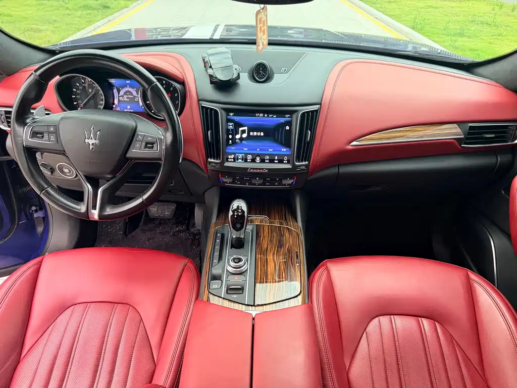 Maserati Levante — миниатюра 6
