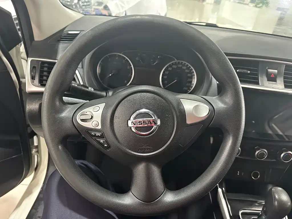 Nissan Sylphy — миниатюра 3