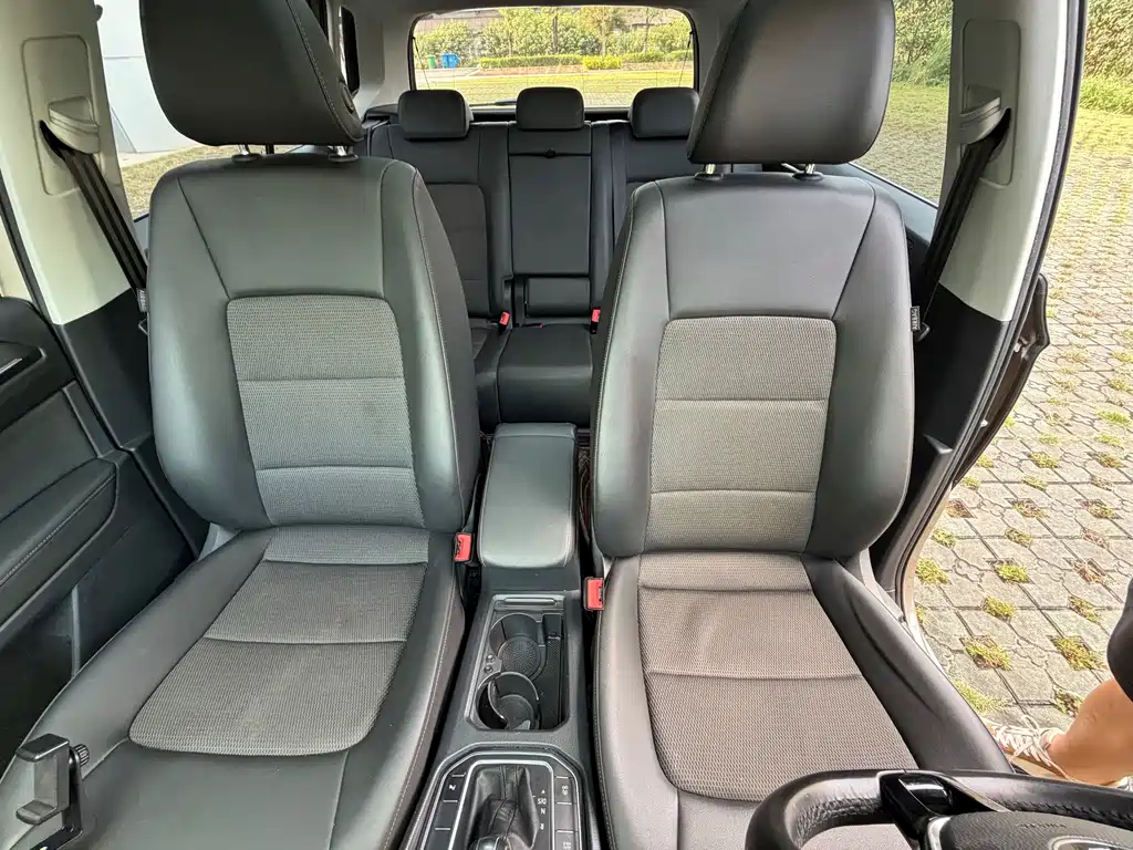 Volkswagen Golf Sportsvan — миниатюра 22