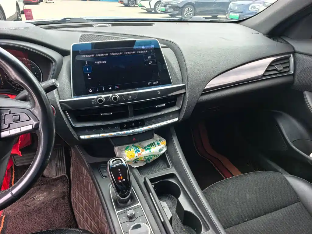 Cadillac CT5 — миниатюра 13