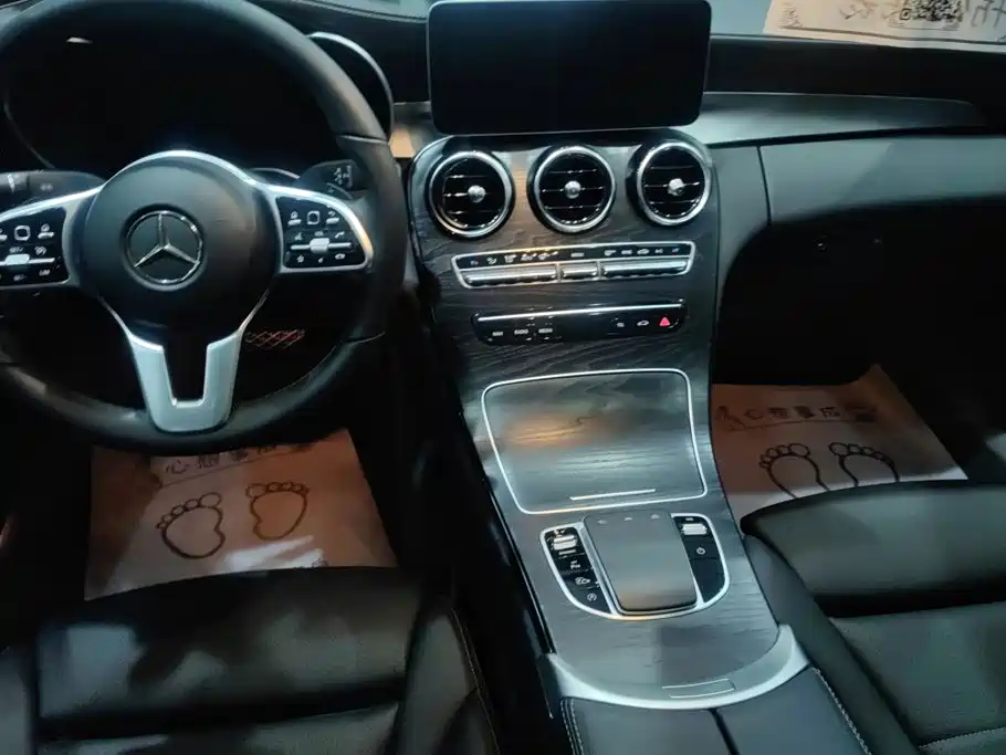 Mercedes-Benz C-Class — миниатюра 12