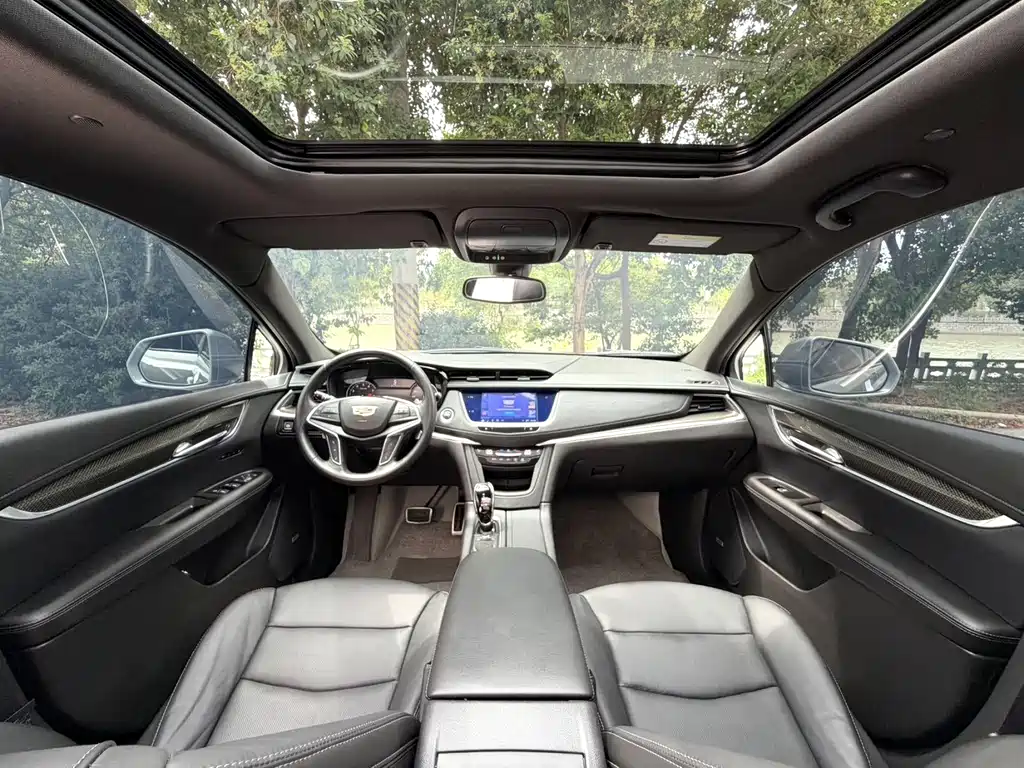 Cadillac XT5 — миниатюра 5
