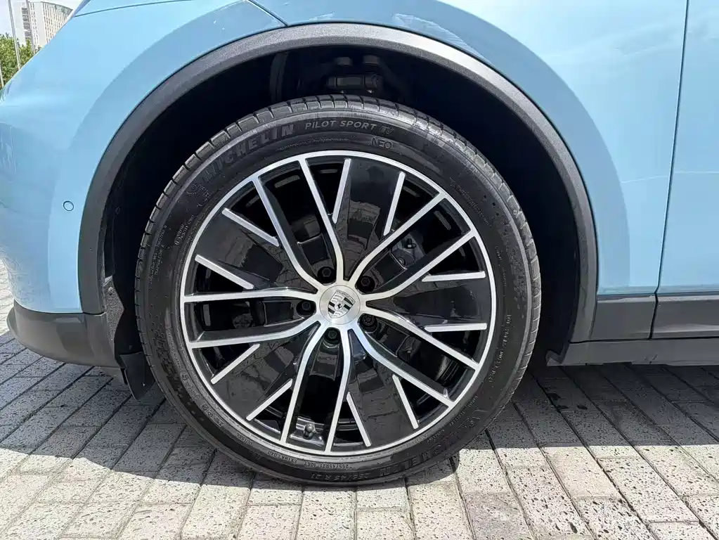 Porsche Macan EV — миниатюра 4